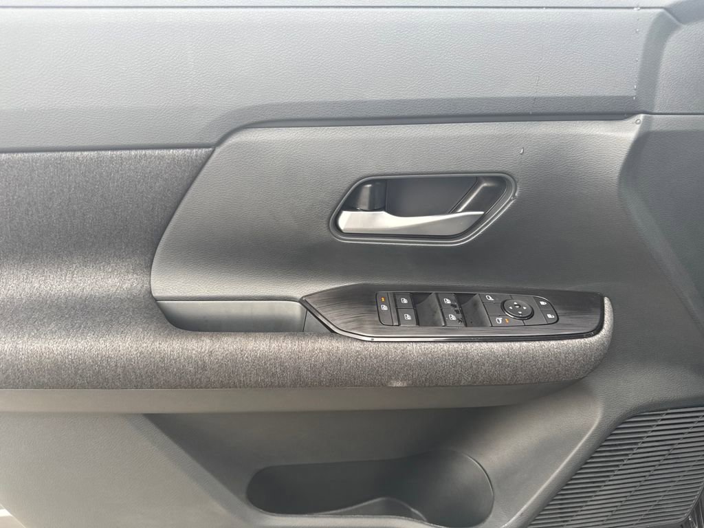 New 2026 Nissan Kicks SV w/ SV Premium Package image 19