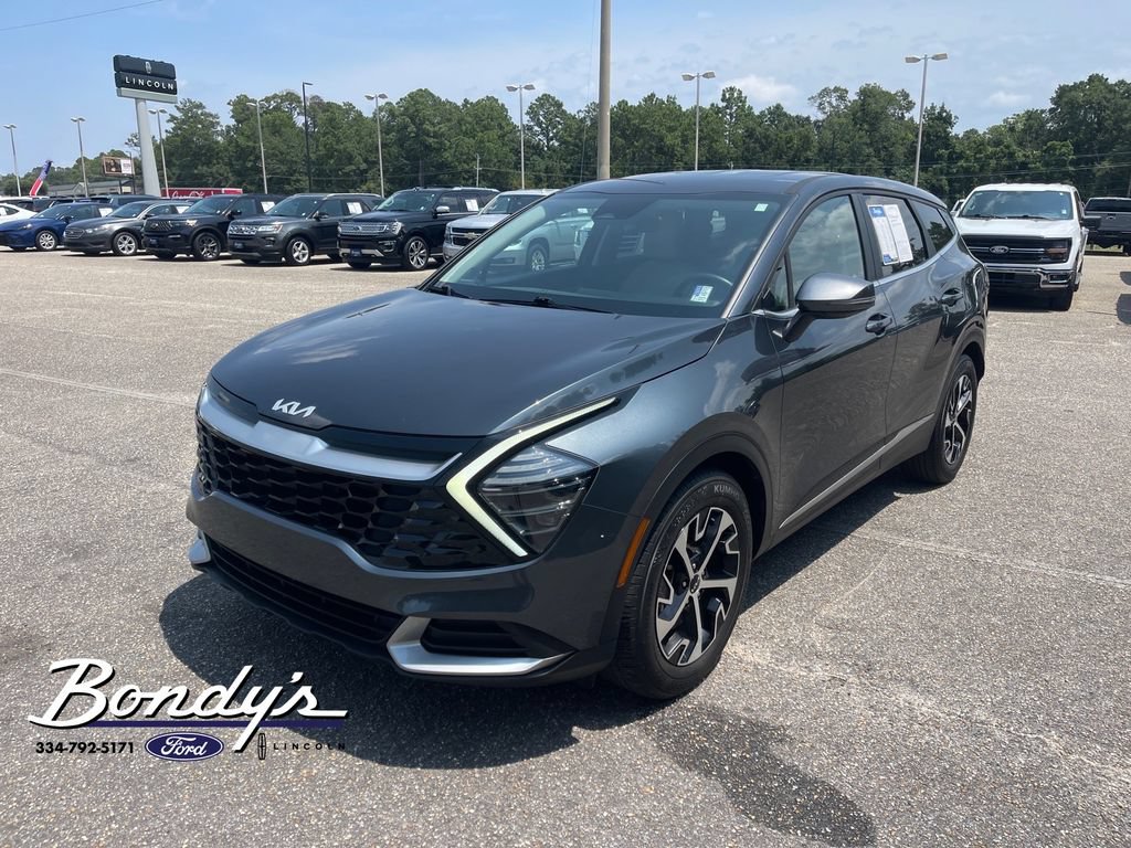 Used 2024 Kia Sportage EX FWD image 3