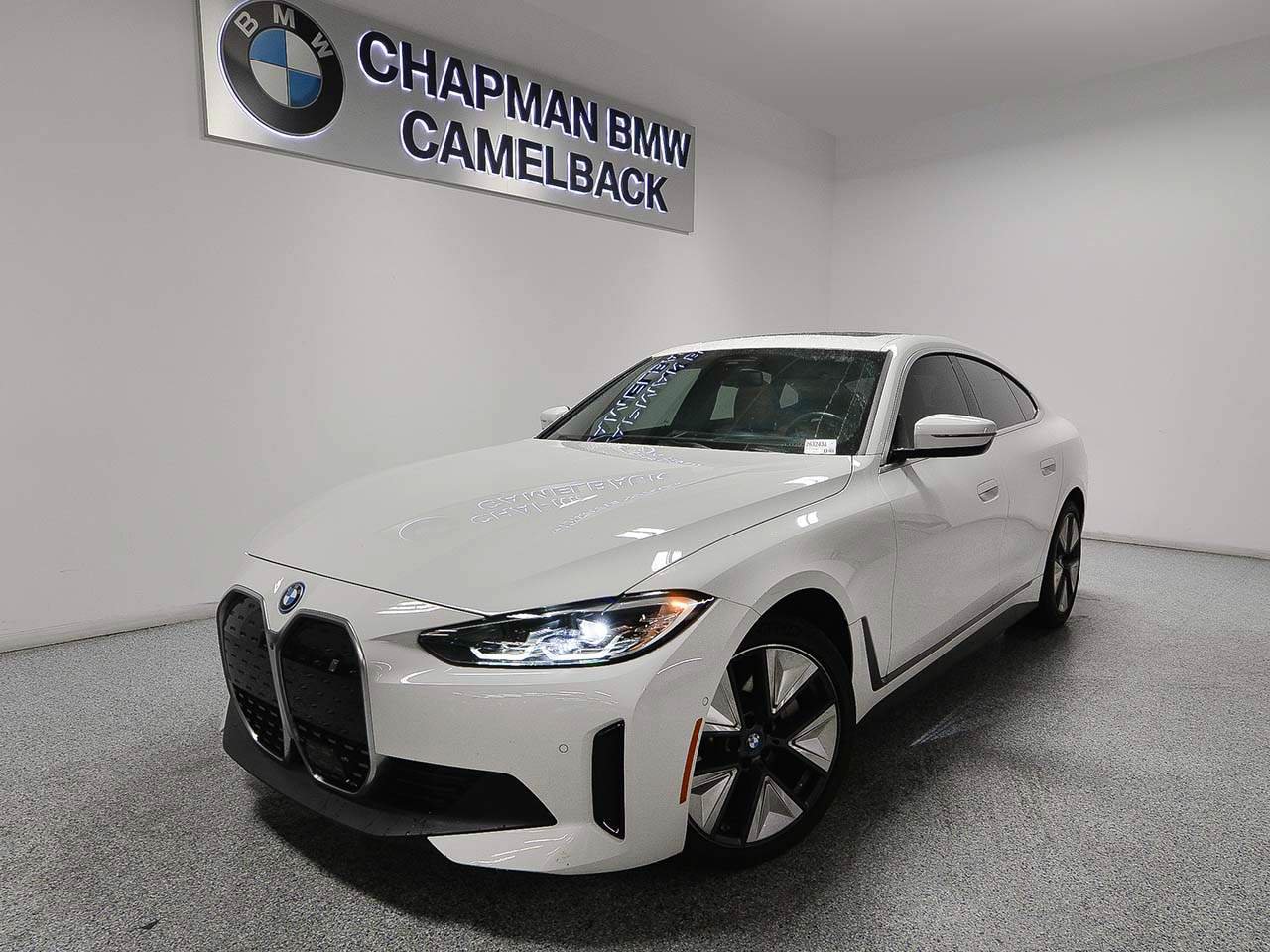Used 2024 BMW i4 eDrive40 w/ Premium Package RWD image 1