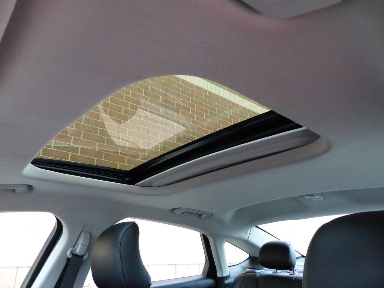 Used 2016 Ford Fusion Titanium image 37