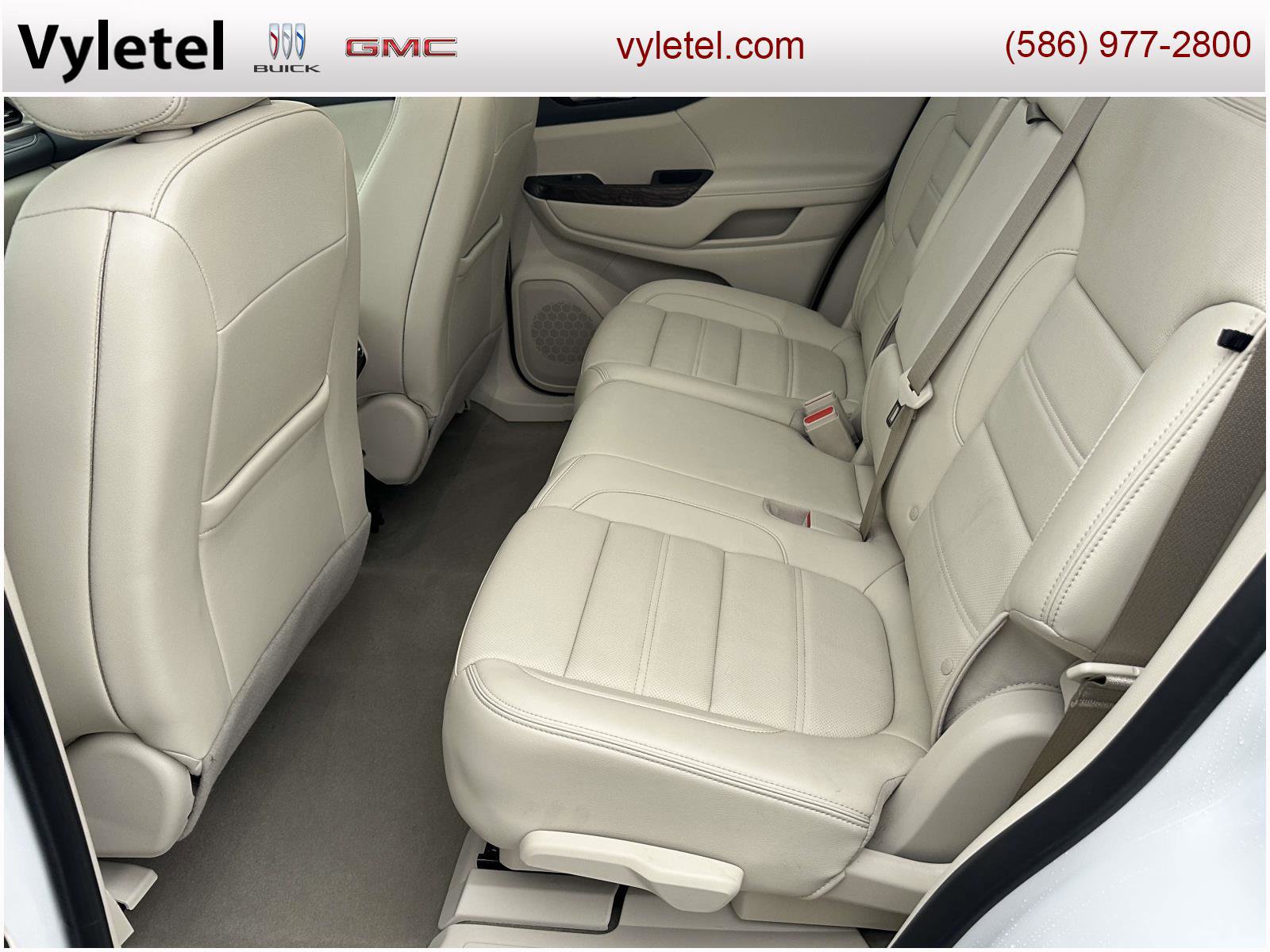 Certified 2023 GMC Acadia Denali w/ Denali Ultimate Package image 11