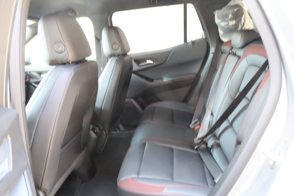 New 2027 Chevrolet Equinox RS w/ Safety and Technology Package FWD image 26