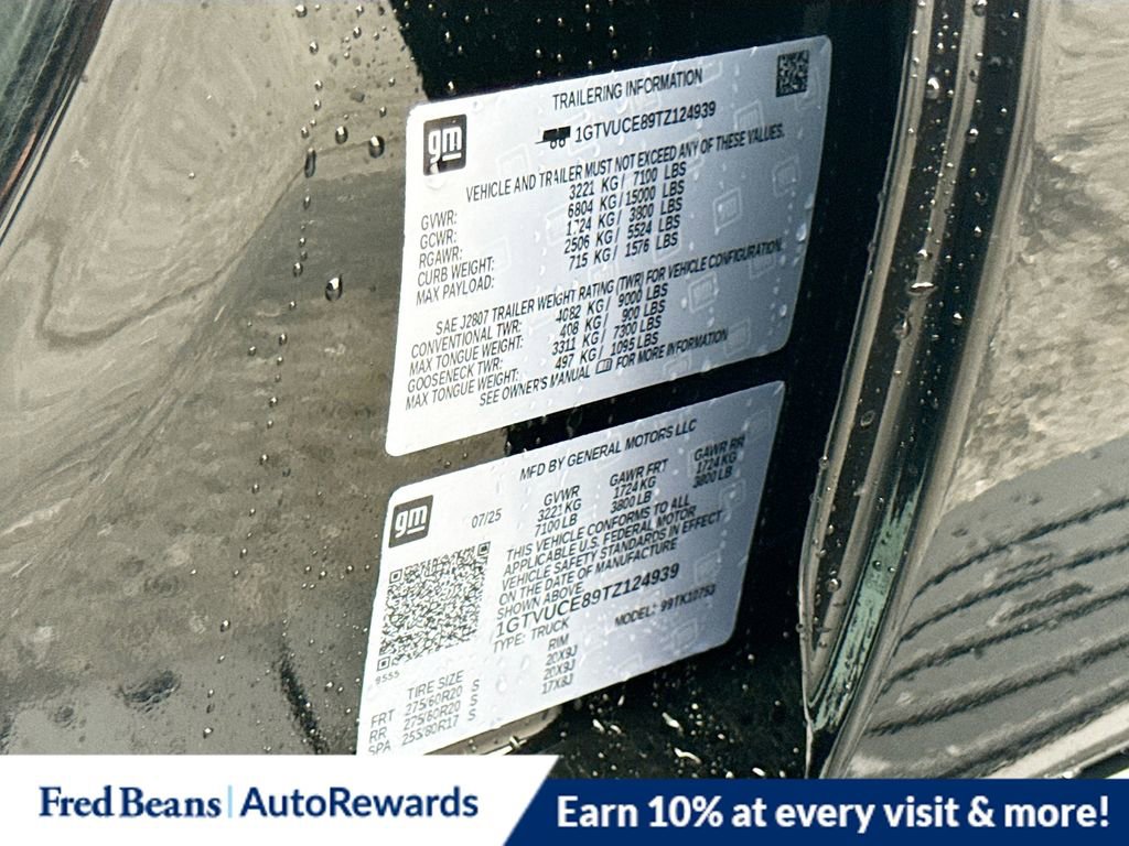 New 2026 GMC Sierra 1500 Elevation w/ LPO, Elevation Black Package image 32