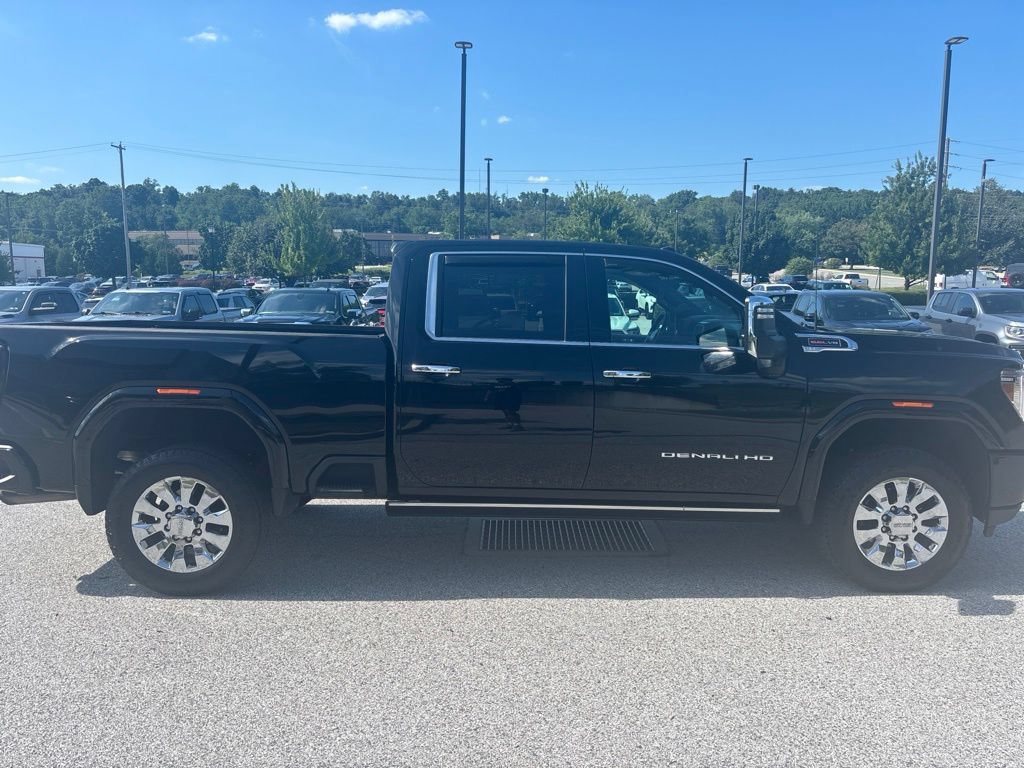 Used 2023 GMC Sierra 2500 Denali w/ Denali Ultimate Package AWD/4WD image 2