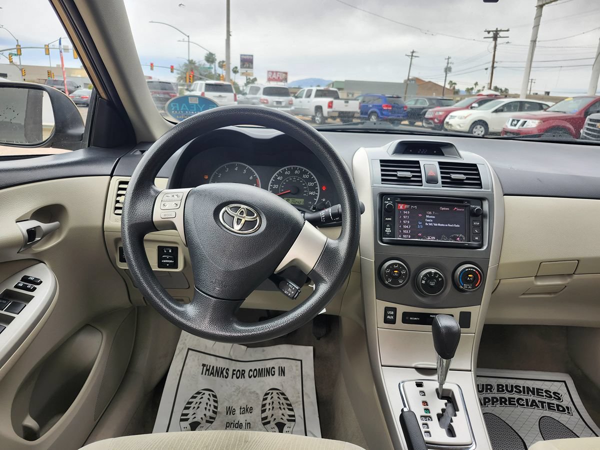 Used 2013 Toyota Corolla LE FWD image 22