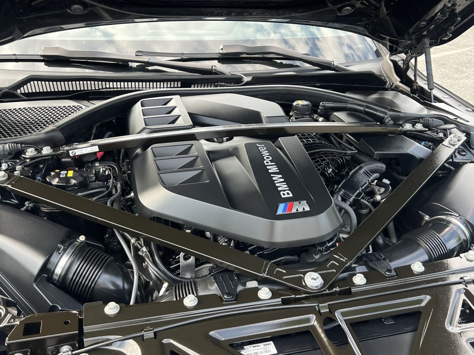 Used 2022 BMW M4 Competition w/ M Carbon Exterior Package RWD image 29