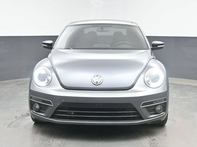 Used 2013 Volkswagen Beetle R-Line FWD image 3
