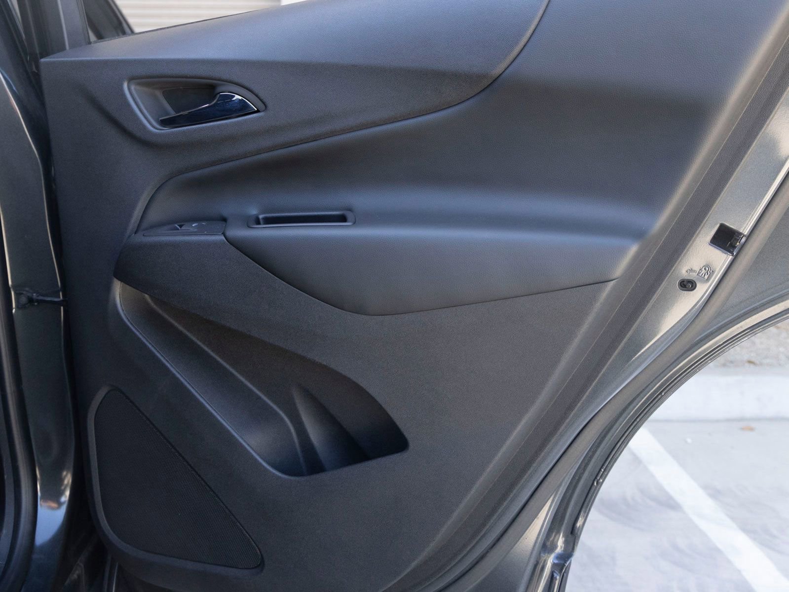 Used 2018 Chevrolet Equinox LT FWD image 21