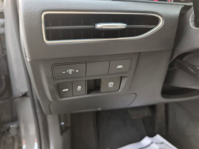 Used 2023 Hyundai Sonata SEL image 16