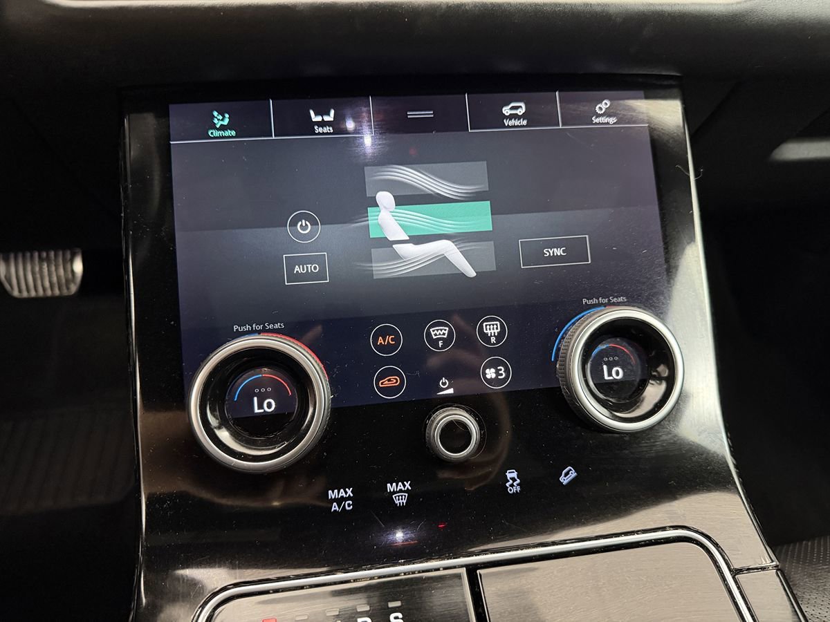 Used 2018 Land Rover Range Rover Velar R-Dynamic SE AWD/4WD image 22
