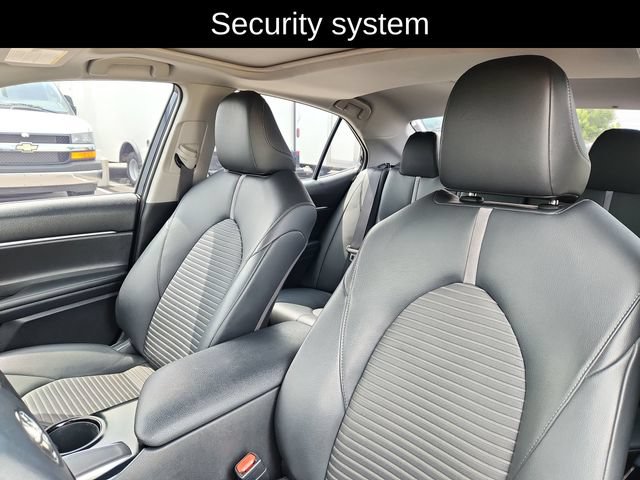 Used 2018 Toyota Camry SE w/ Moonroof Package FWD image 22