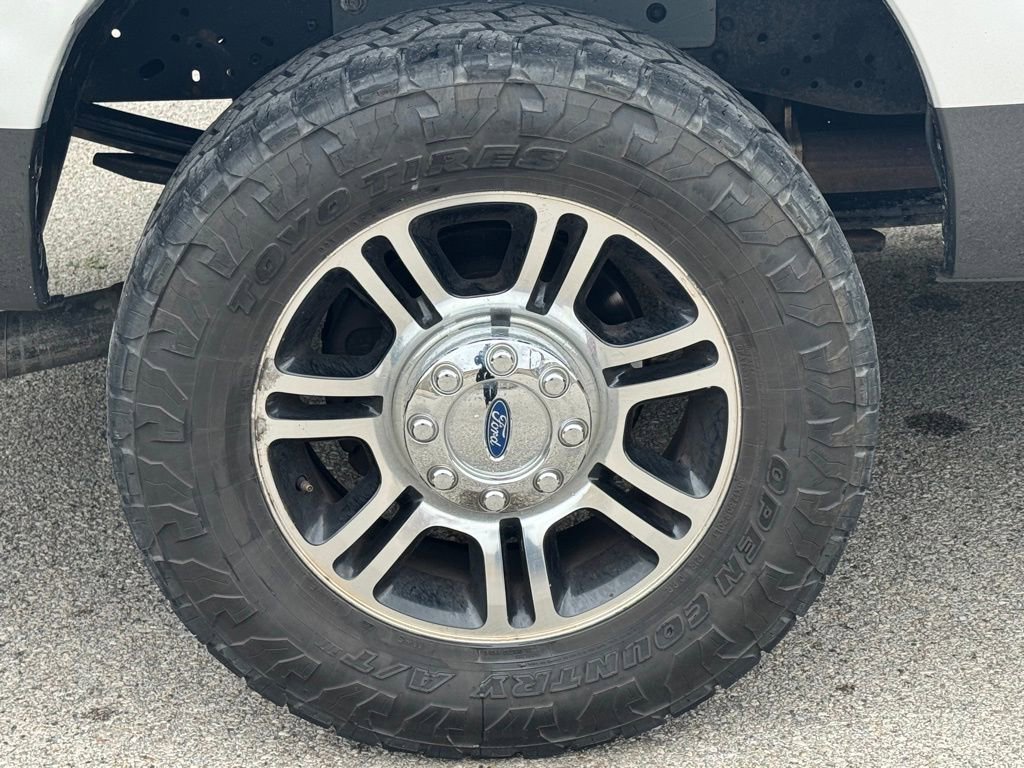 Used 2016 Ford F250 Lariat w/ Chrome Package image 6