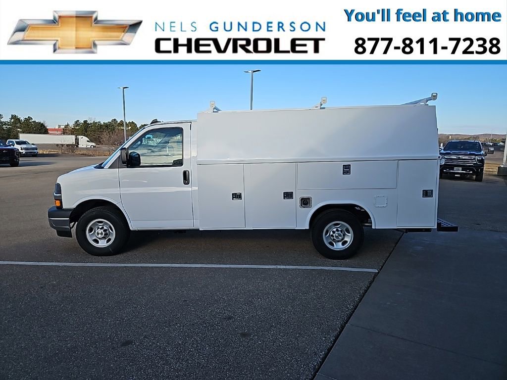 New 2025 Chevrolet Express 3500 w/ Power Convenience Package image 3