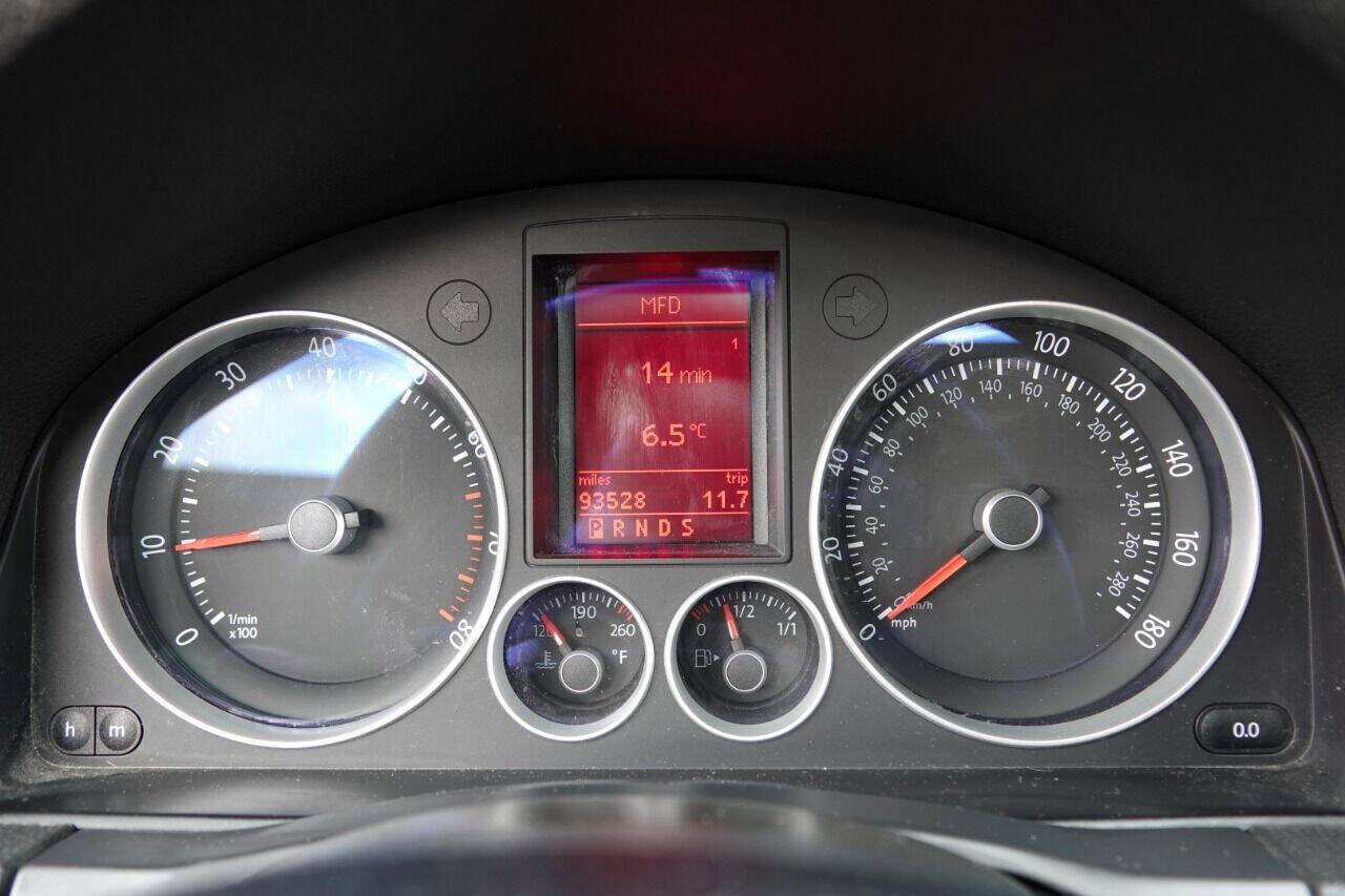 Used 2007 Volkswagen GTI 4-Door FWD image 74