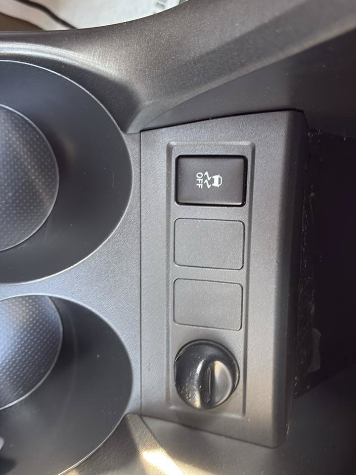 Used 2011 Toyota RAV4 2WD w/ Base L4 Extra Value Pkg image 23