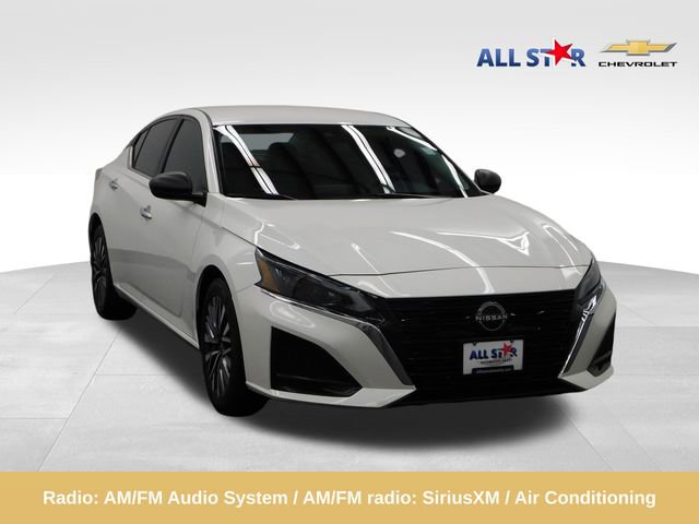 Used 2024 Nissan Altima 2.5 SV