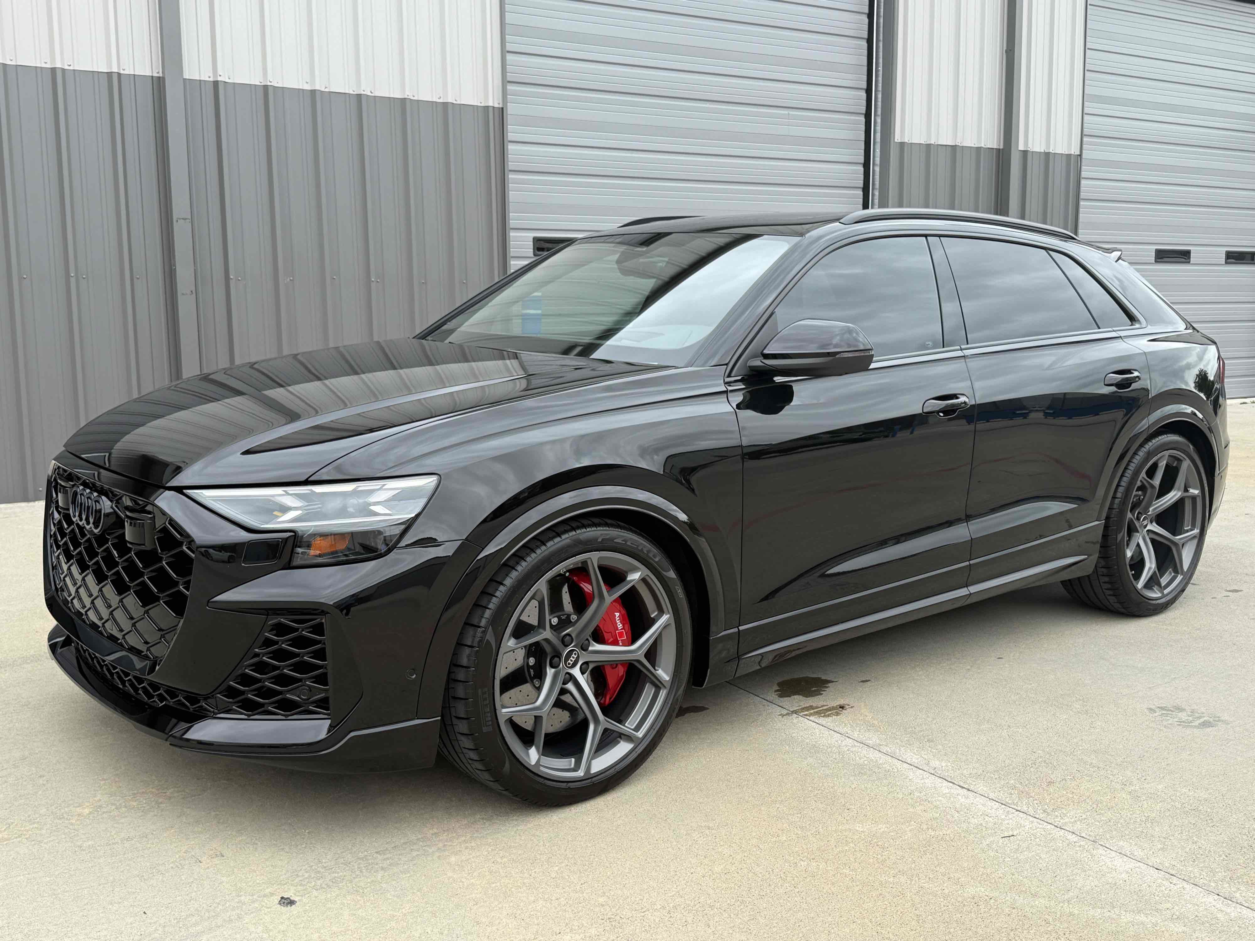 Used 2025 Audi RS Q8 performance image 11