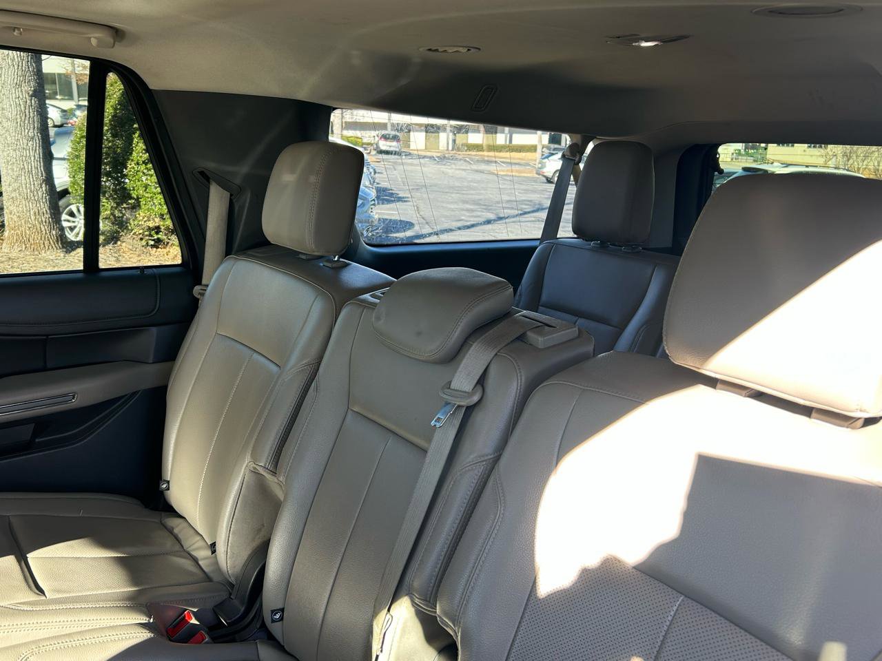 Used 2021 Ford Expedition Max XLT image 17