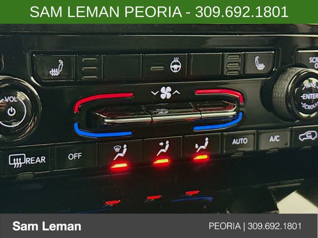 New 2025 Jeep Grand Cherokee Altitude image 19