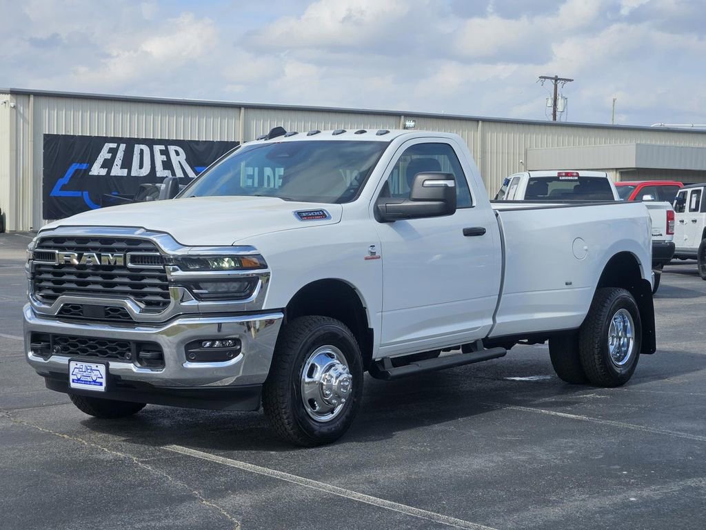 New 2026 RAM 3500 Tradesman AWD/4WD video 3
