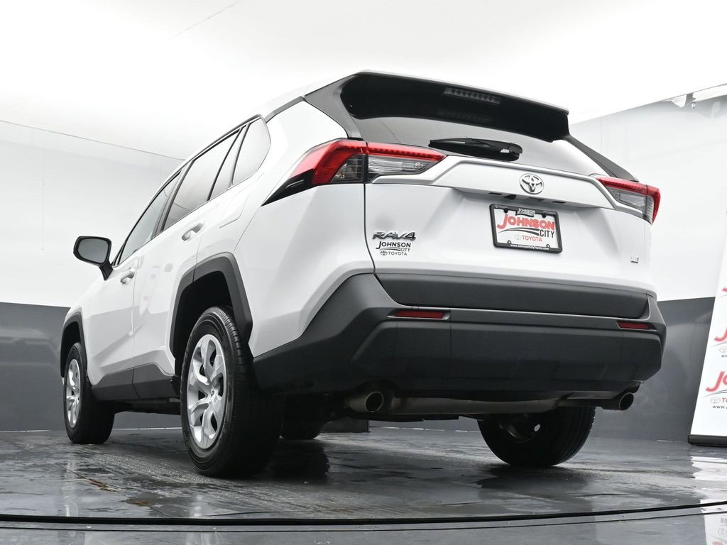 Used 2023 Toyota RAV4 LE image 21