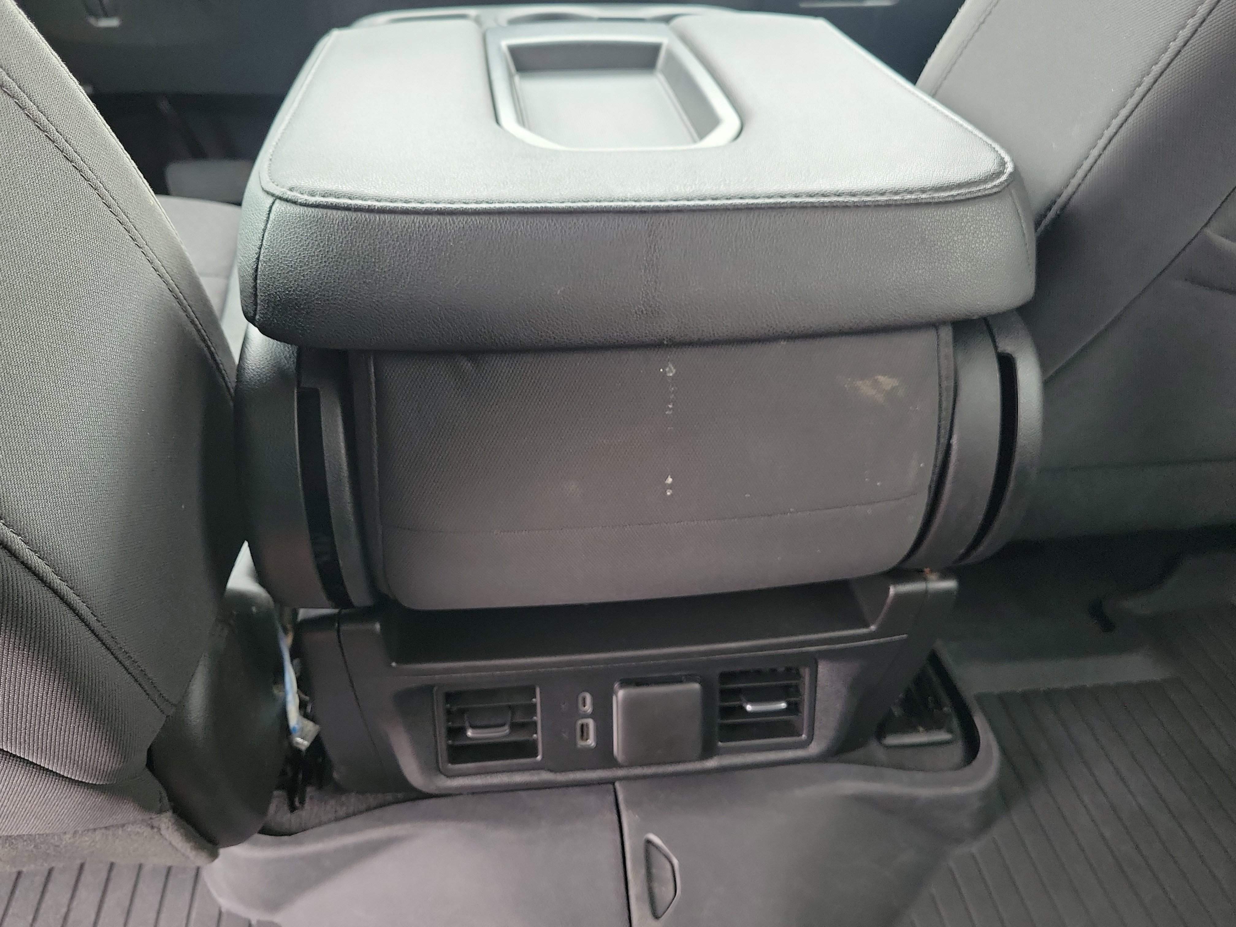 Used 2024 Chevrolet Silverado 2500 LT image 11