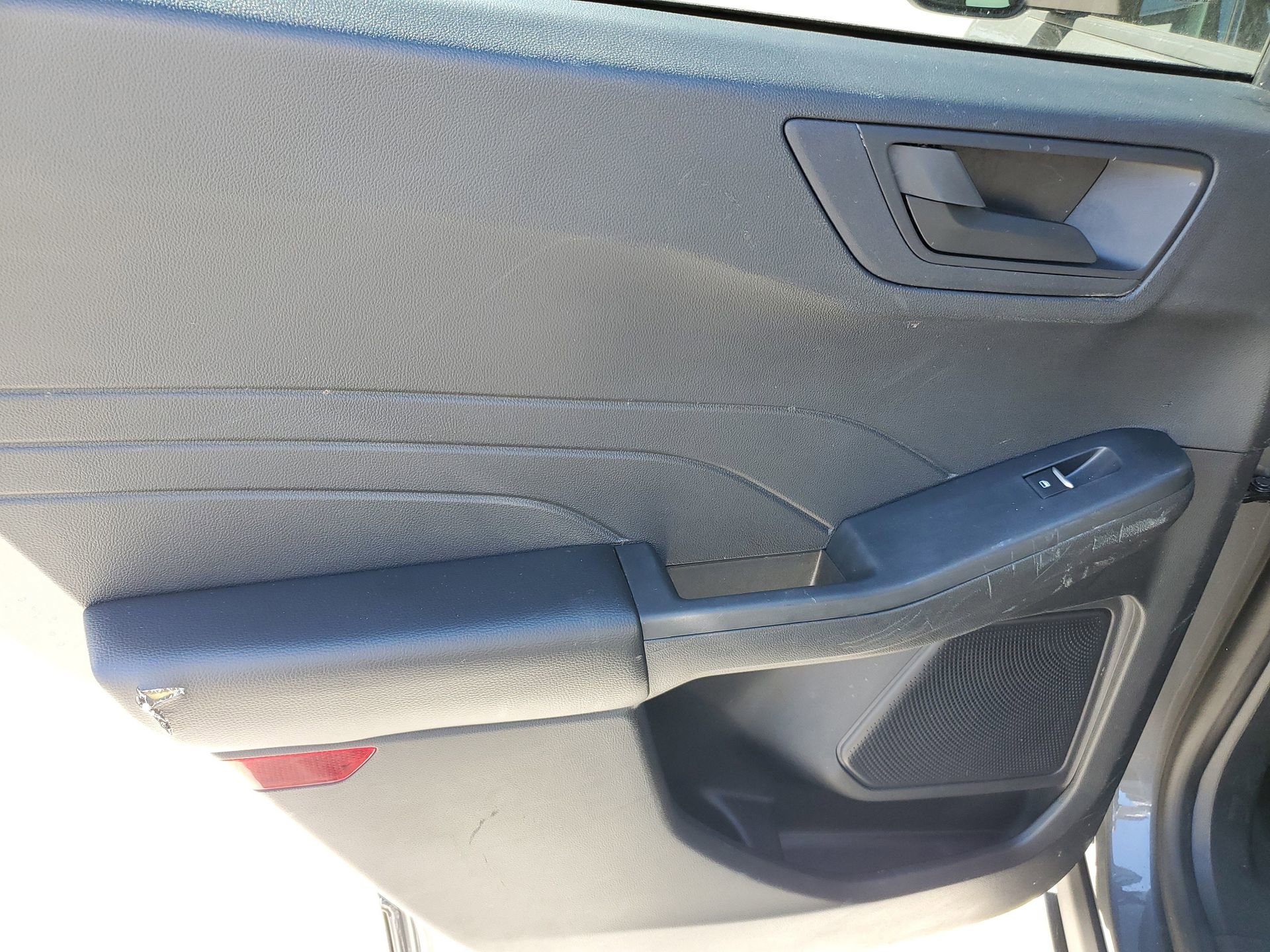 Used 2022 Ford Escape SE w/ Convenience Package image 9