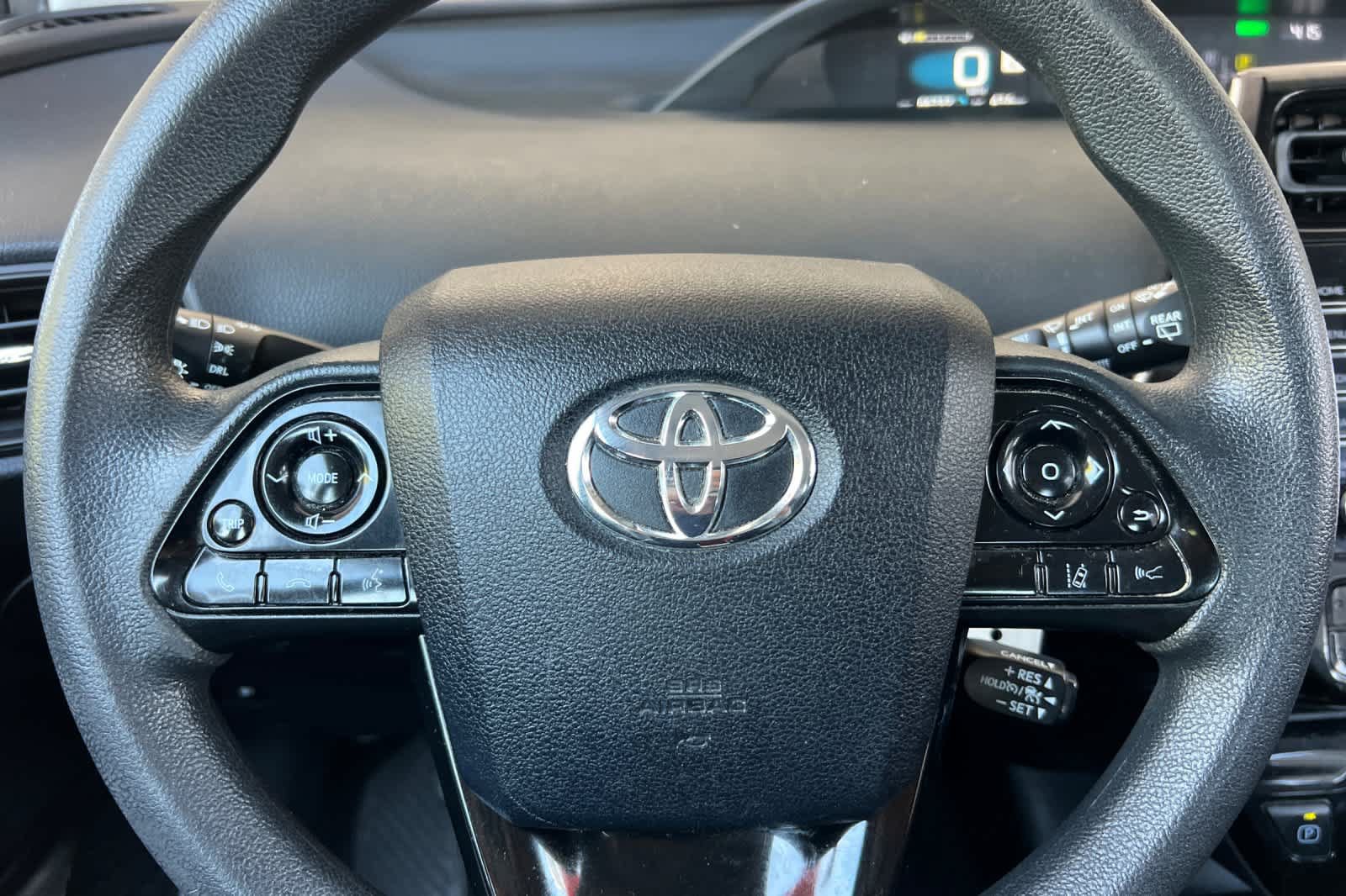 Used 2021 Toyota Prius LE FWD image 24