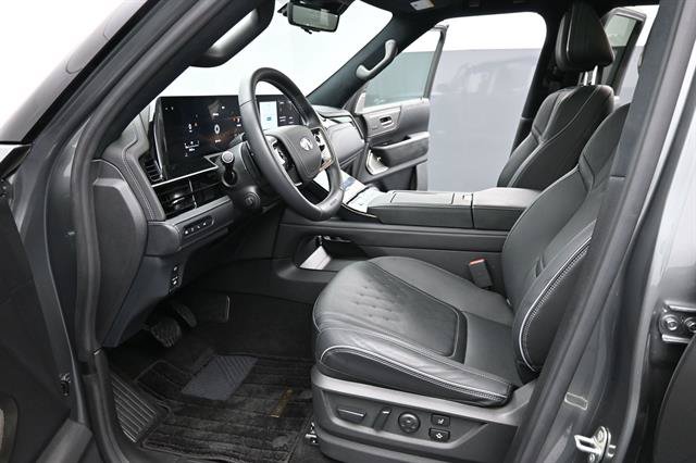 Used 2026 INFINITI QX80 Autograph w/ Premium Cargo Package AWD/4WD image 10