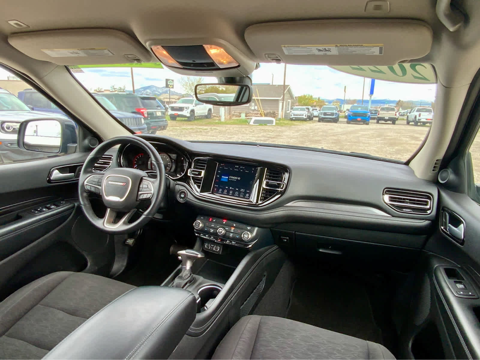 Used 2022 Dodge Durango SXT AWD/4WD image 19