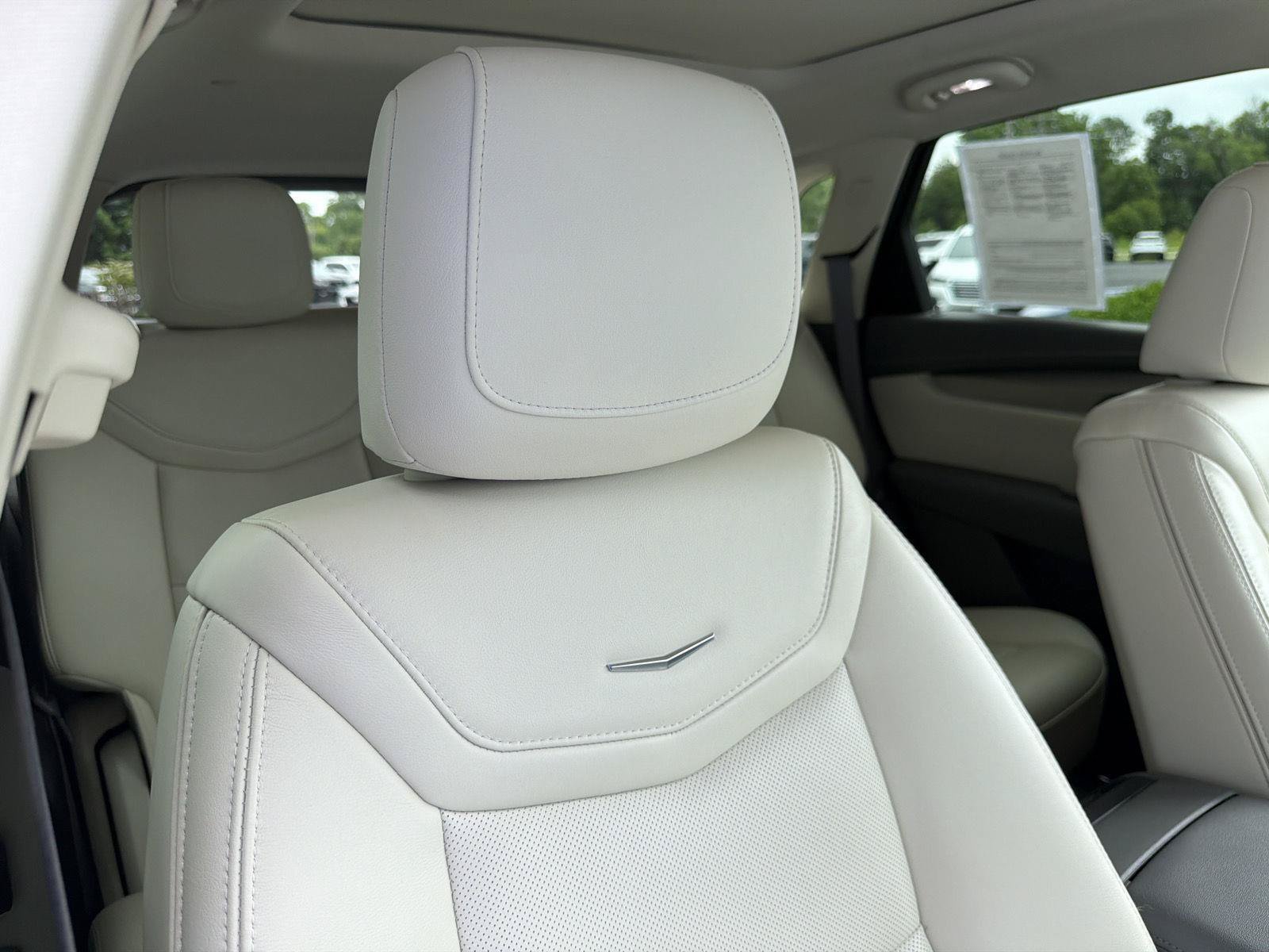 Used 2024 Cadillac XT5 Premium Luxury AWD/4WD image 39