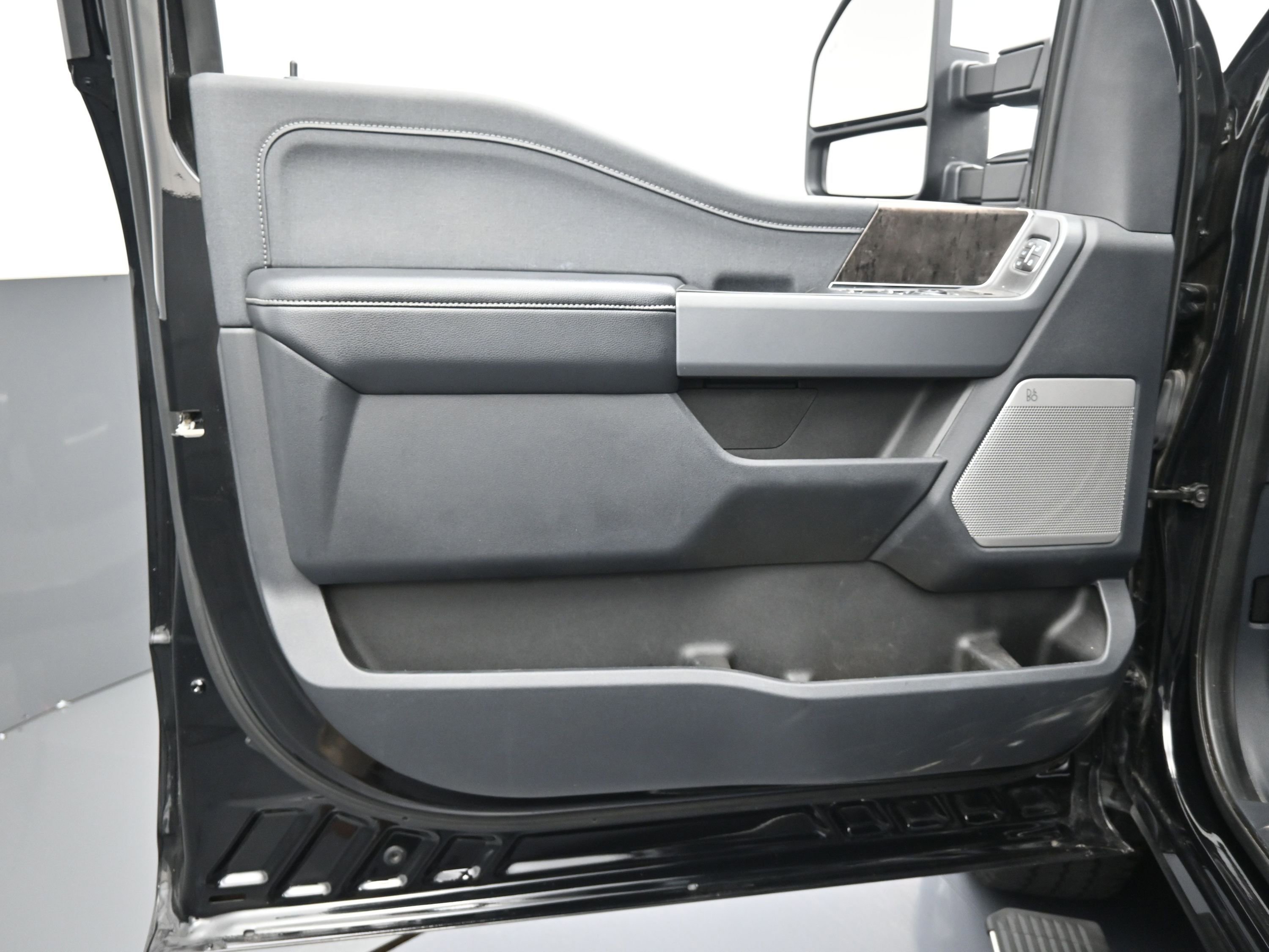 Used 2024 Ford F250 Lariat w/ Lariat Ultimate Package image 16