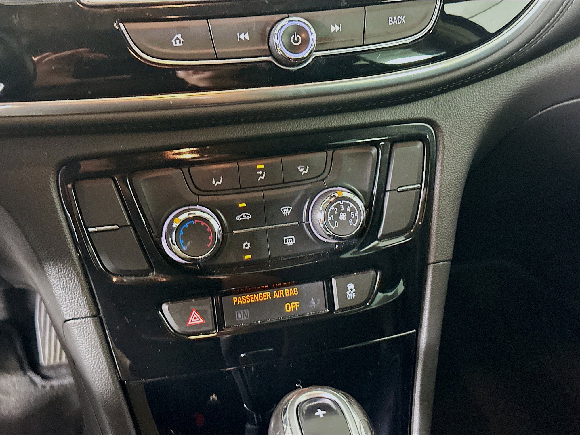 Used 2018 Buick Encore Preferred FWD image 23