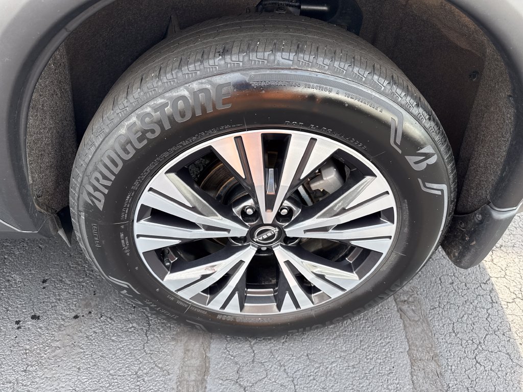 Used 2023 Nissan Rogue SV w/ SV Premium B Package AWD/4WD image 25