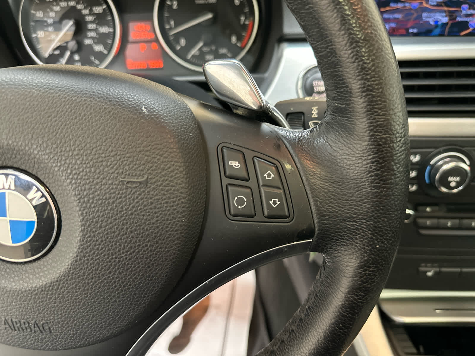 Used 2009 BMW 335i xDrive Coupe image 21