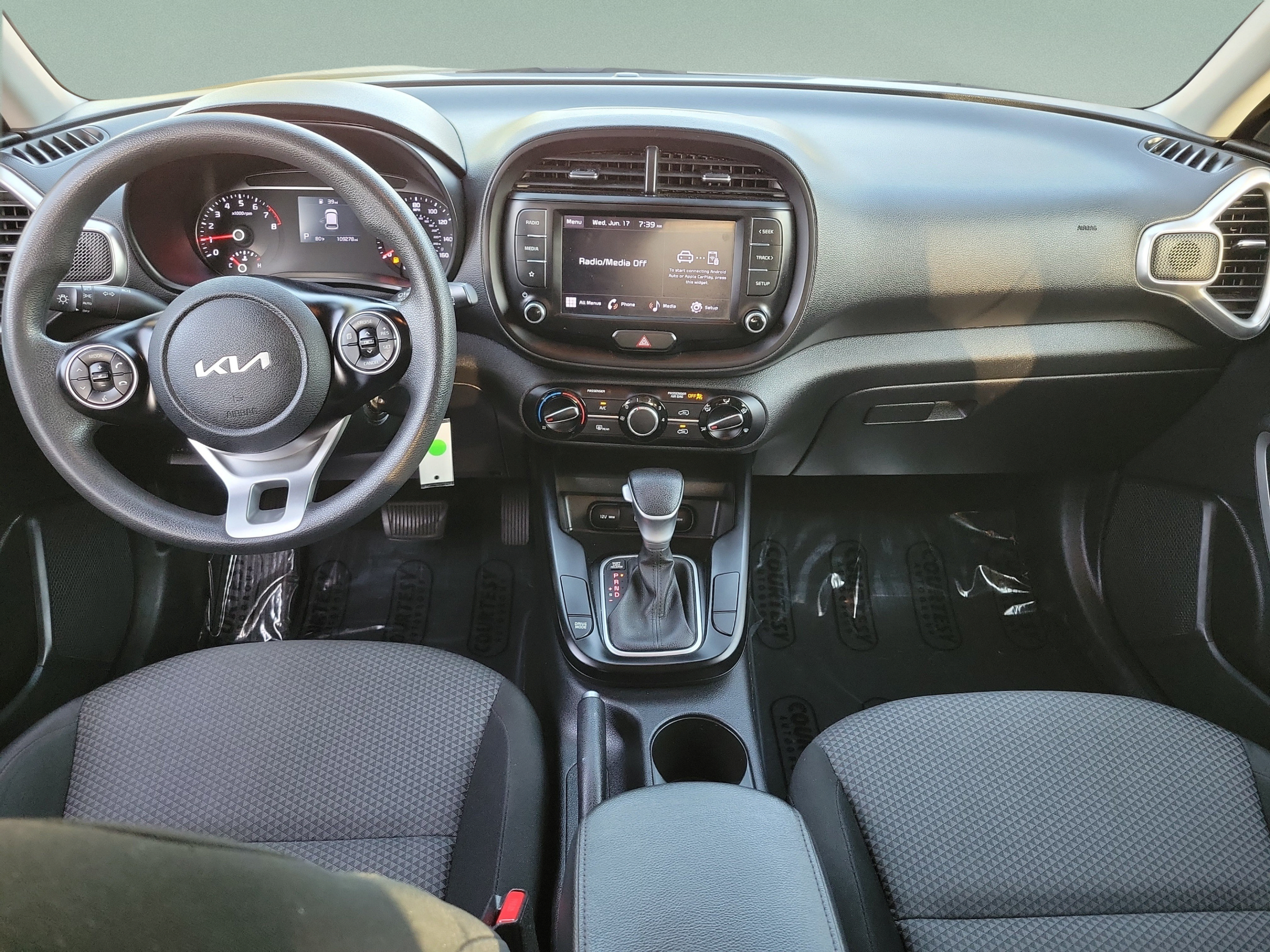 Used 2022 Kia Soul LX w/ Technology Package FWD image 17