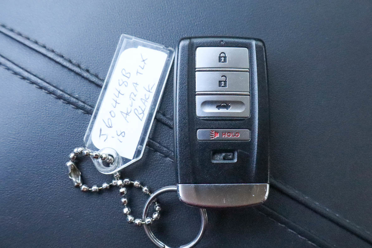 Used 2018 Acura TLX w/ Technology Package FWD image 32