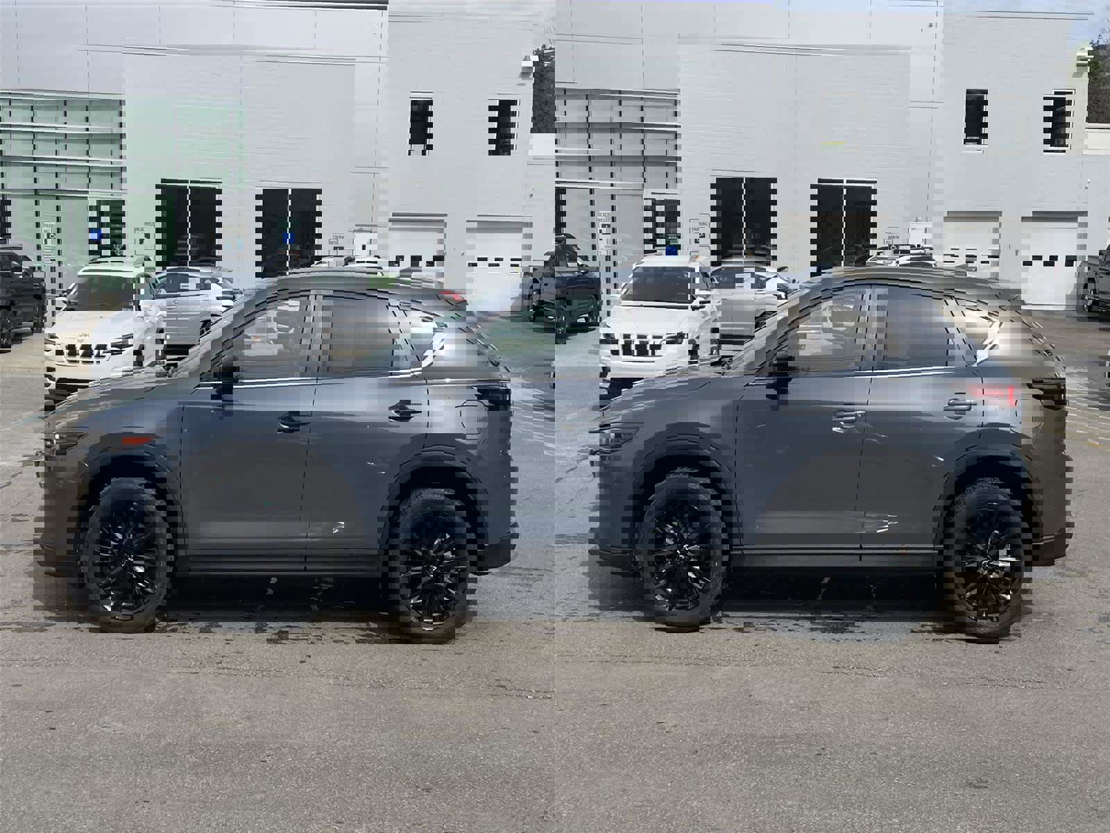 Used 2023 MAZDA CX-5 Carbon Edition image 2