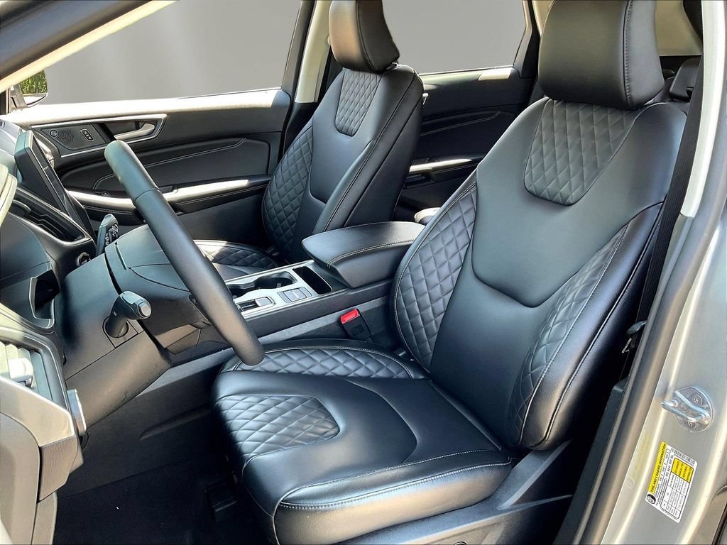 Used 2024 Ford Edge Titanium AWD/4WD image 23