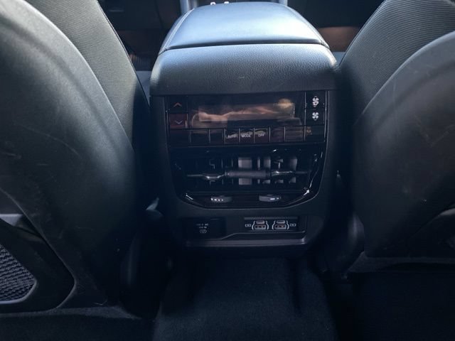 Used 2024 Jeep Grand Cherokee L Laredo AWD/4WD image 25
