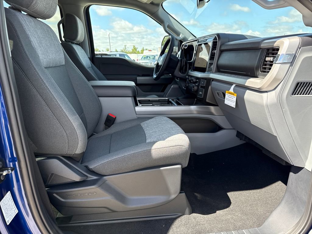 New 2026 Ford F250 XLT w/ XLT Premium Package AWD/4WD image 23