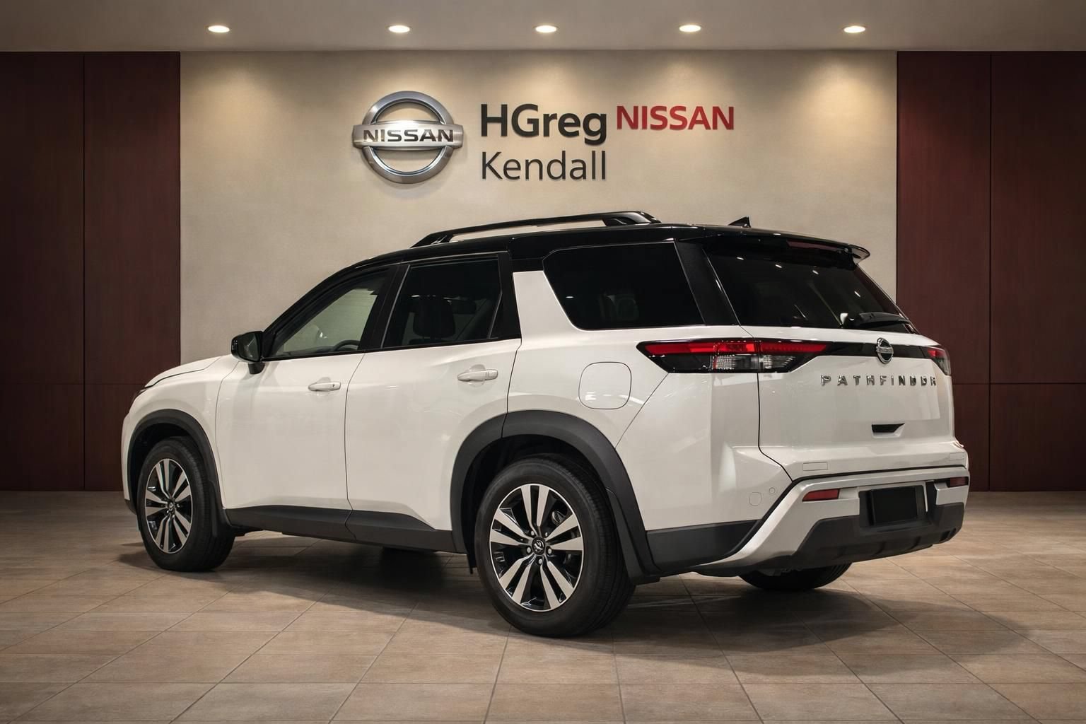Certified 2024 Nissan Pathfinder SL FWD image 4