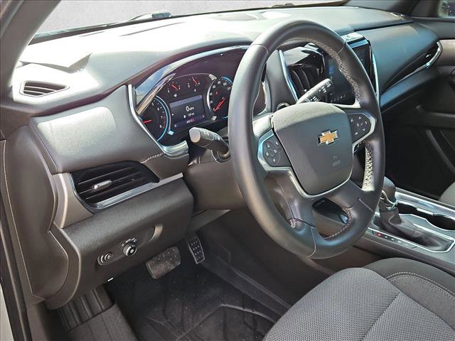 Used 2023 Chevrolet Traverse LT image 9