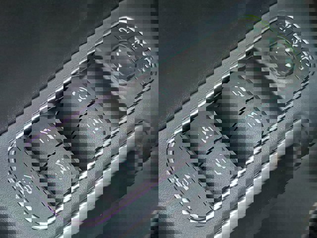 Used 2026 Mercedes-Benz GLB 250 4MATIC image 25