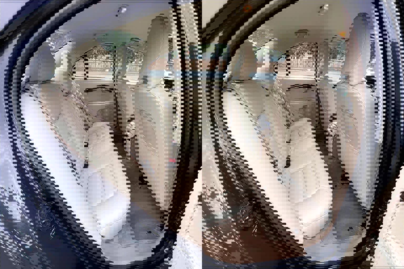 Used 2012 Volvo S80 3.2 image 28