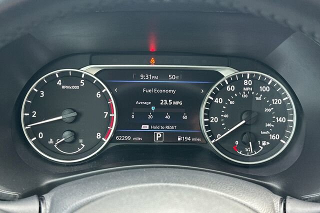 Used 2021 Nissan Sentra SV w/ Trunk Package image 21