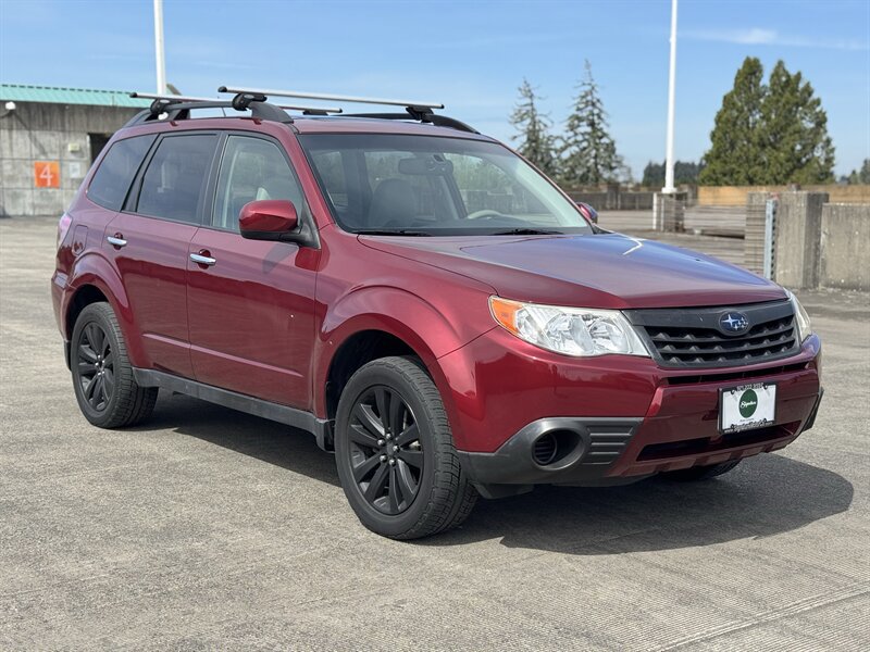 Used 2011 Subaru Forester 2.5X Premium w/ All-Weather Pkg AWD/4WD image 7