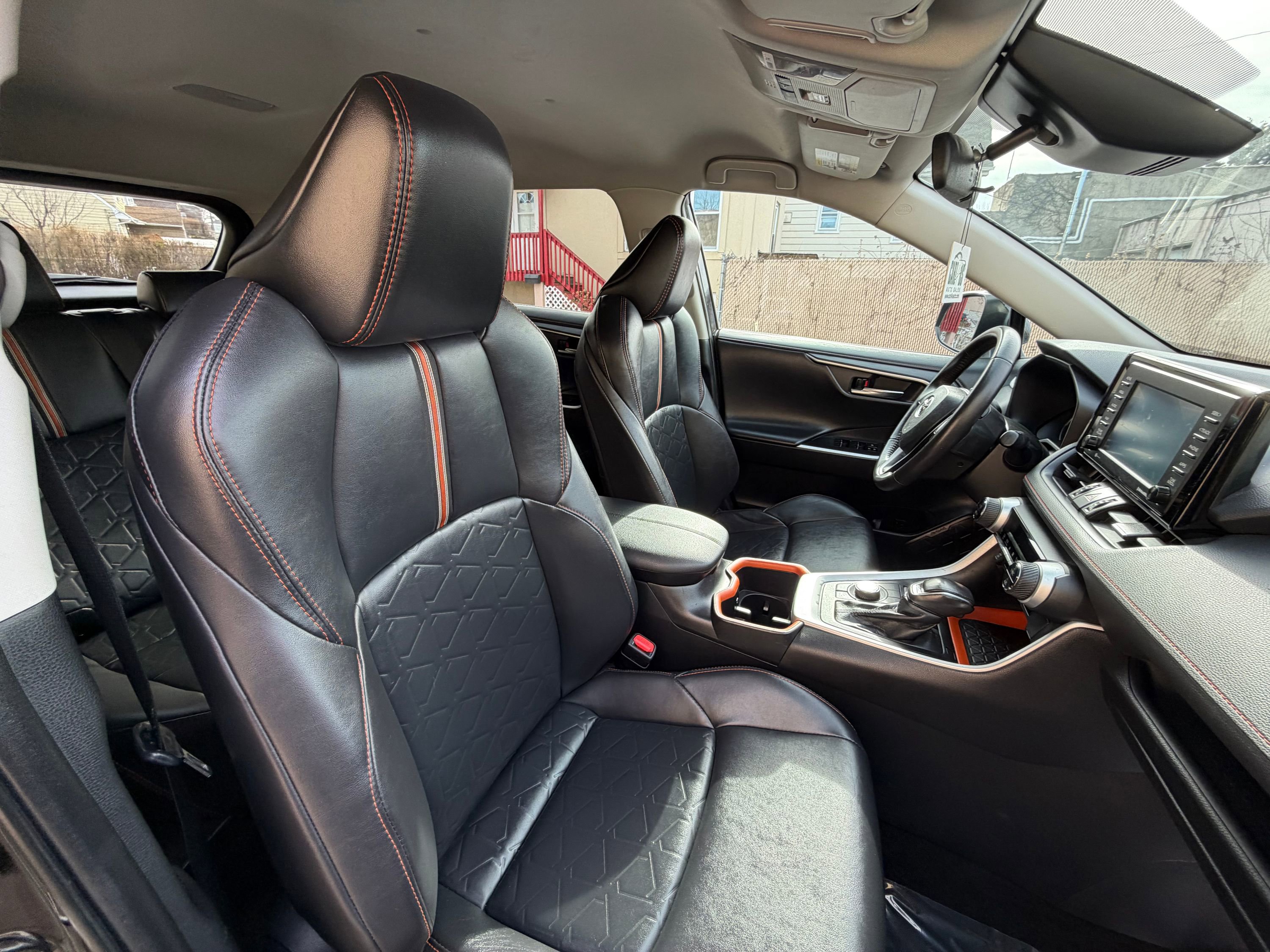 Used 2022 Toyota RAV4 Adventure image 31