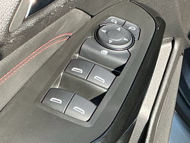 Used 2026 Chevrolet Trax RS FWD image 14