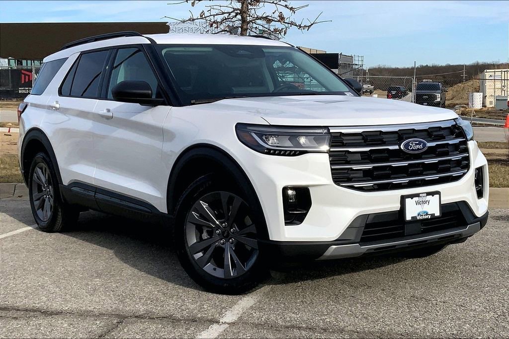 Used 2026 Ford Explorer Active w/ Active Comfort Package AWD/4WD image 28